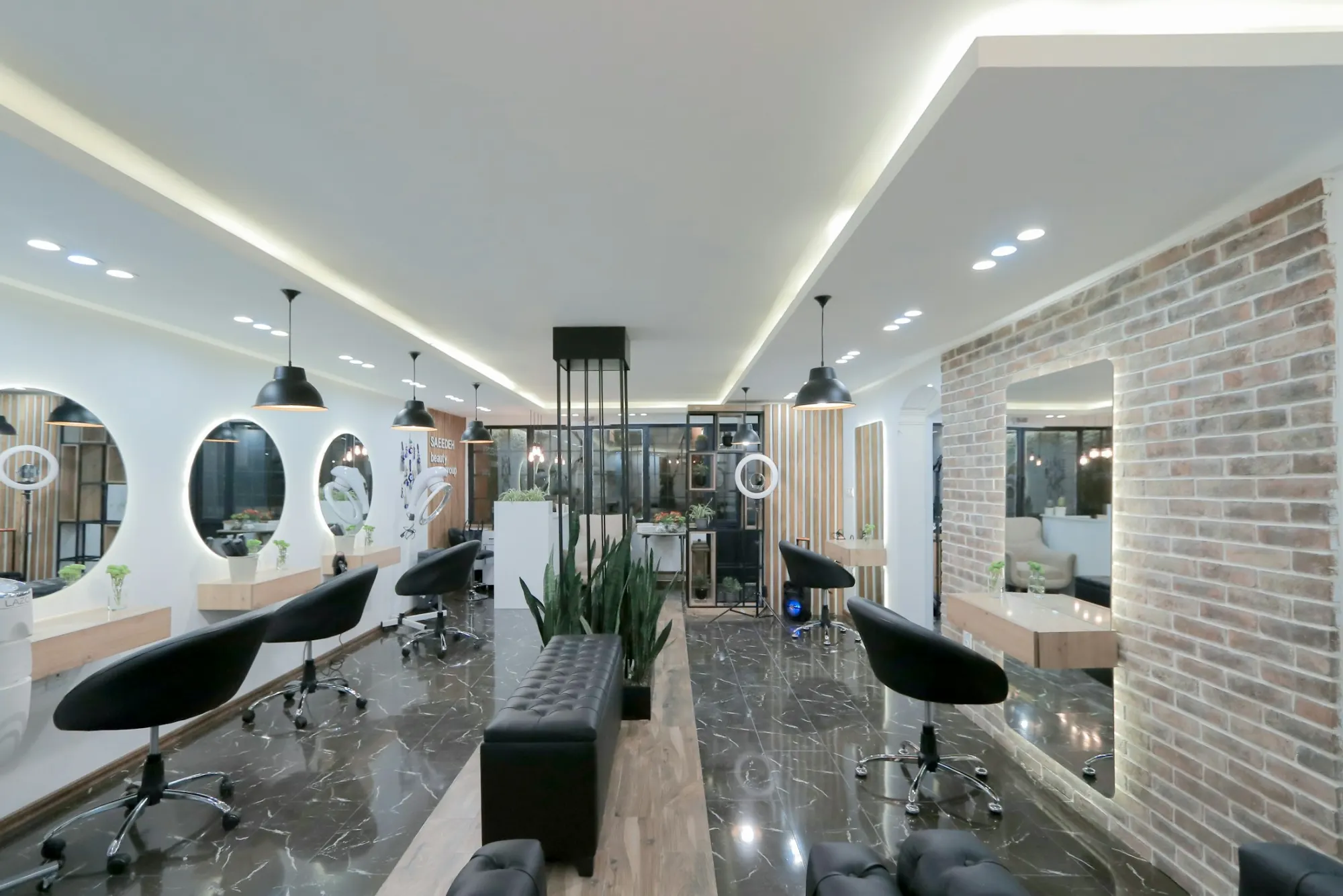 Kade & Kam Hair Academy — Dutch hair salon website design preview