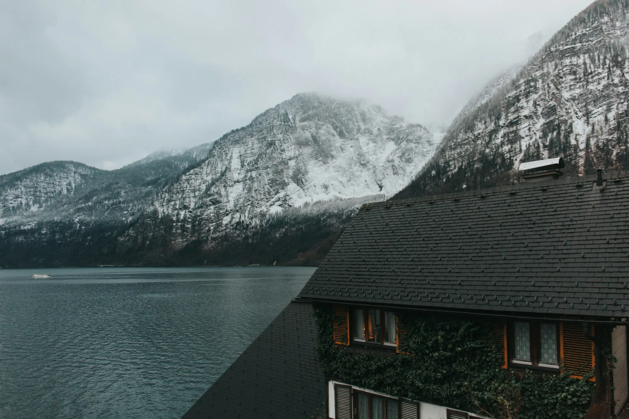 Summit Ridge Roofing roofing company website preview